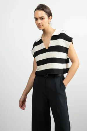 Cropped Striped Collared Sweater - Cream Black