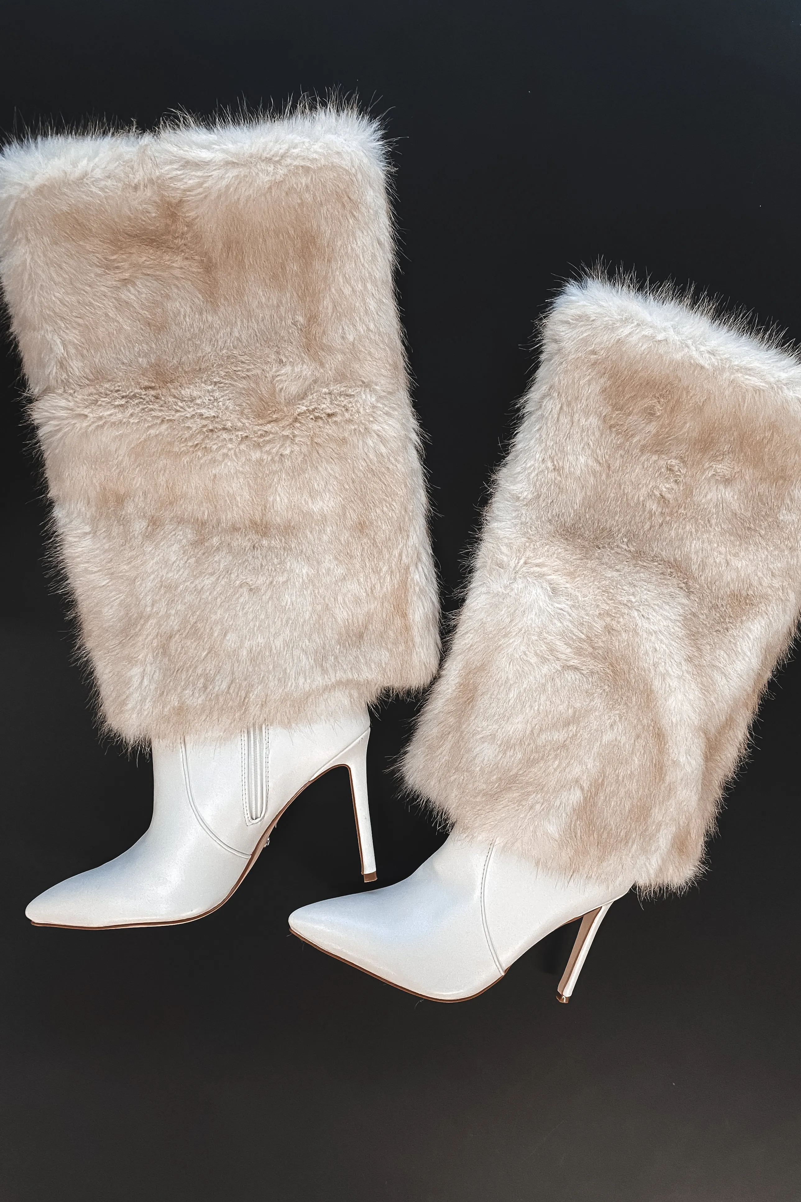 DEAL Making Cold A Statement Off White Faux Fur Stiletto Boots