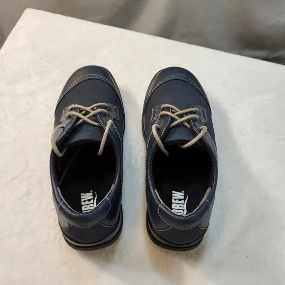 Drew shoes new condition size 5 navy blue ships fast