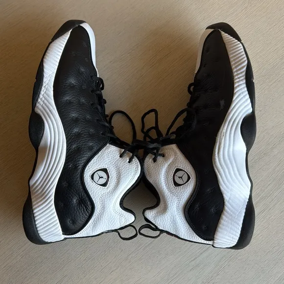 Men’s‎ Jordan Jumpman Black White Red Basketball Shoes Size 11