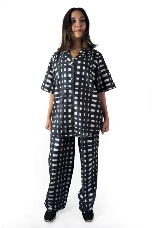 Monochrome Grid Relaxed Set