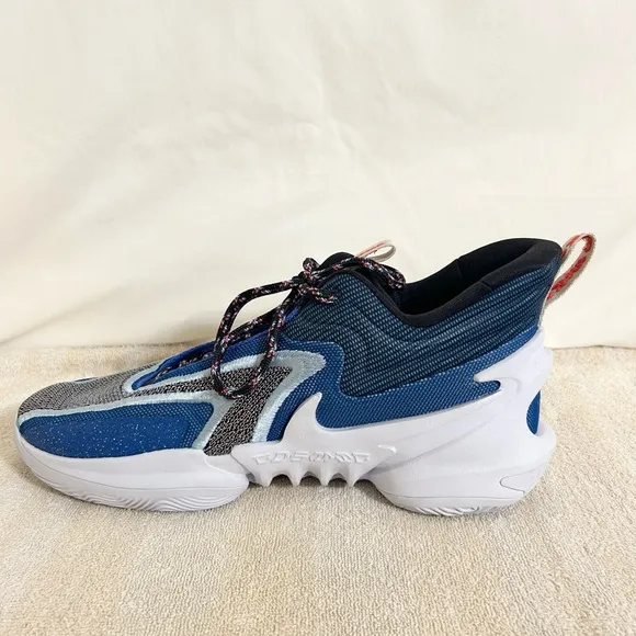 Nike Cosmic Unity 2 Blue/Crimson size 10.5 BRAND NEW MEN’S BASKETBALL SHOES