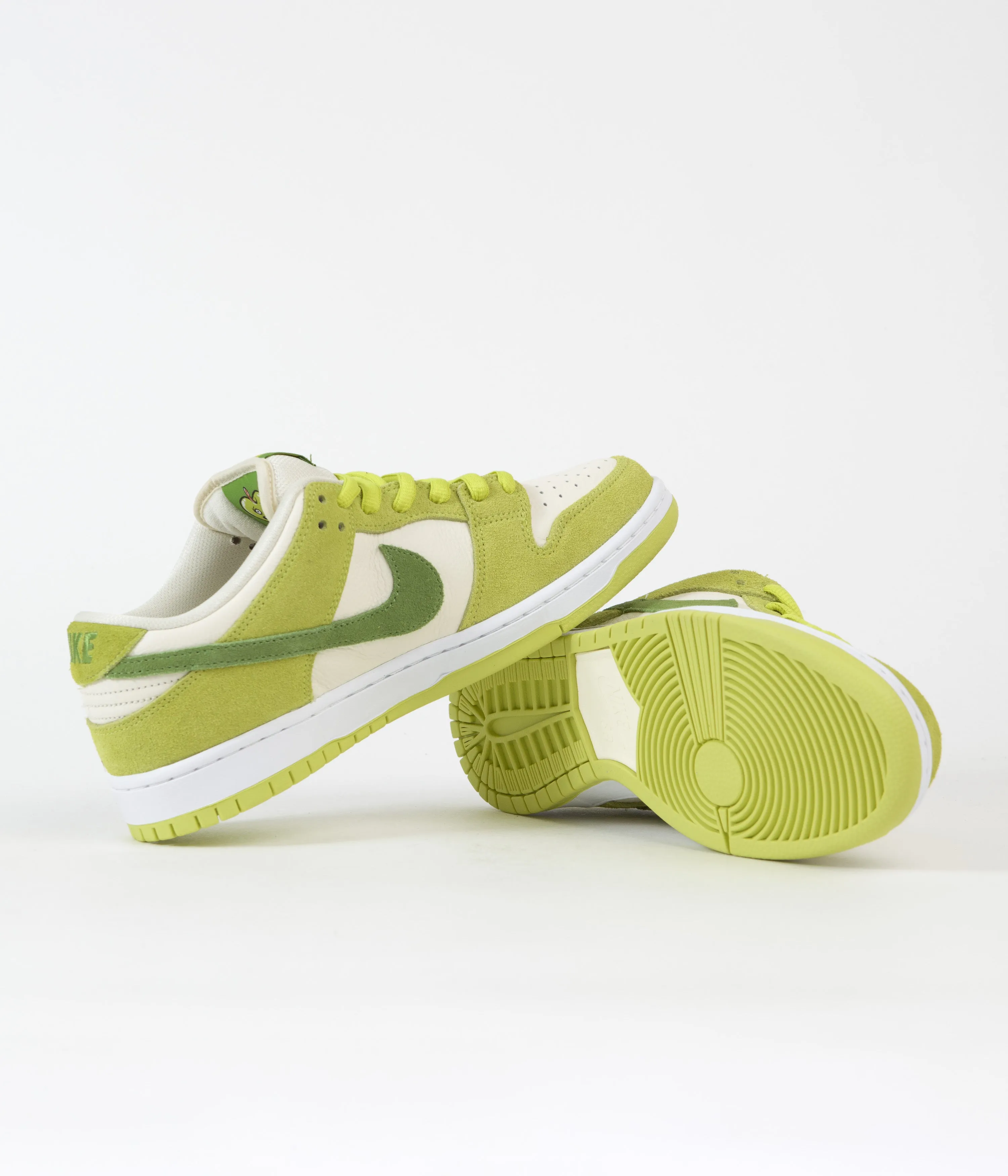 Nike SB Dunk Low Pro Apple Shoes - Atomic Green / Chlorophyll - Atomic Green