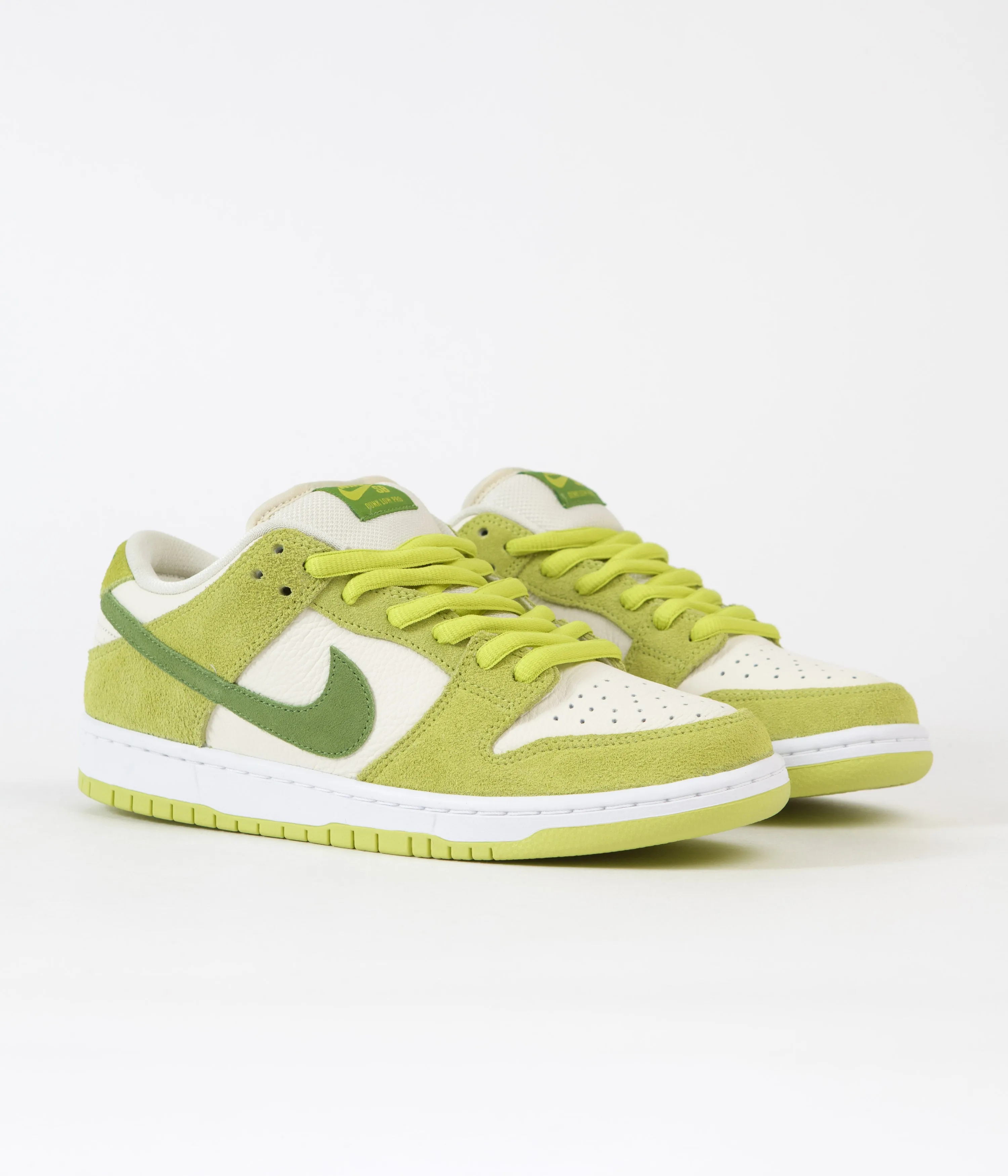 Nike SB Dunk Low Pro Apple Shoes - Atomic Green / Chlorophyll - Atomic Green
