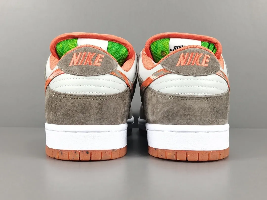 NIKE SB DUNK x CRUSHED D.C.