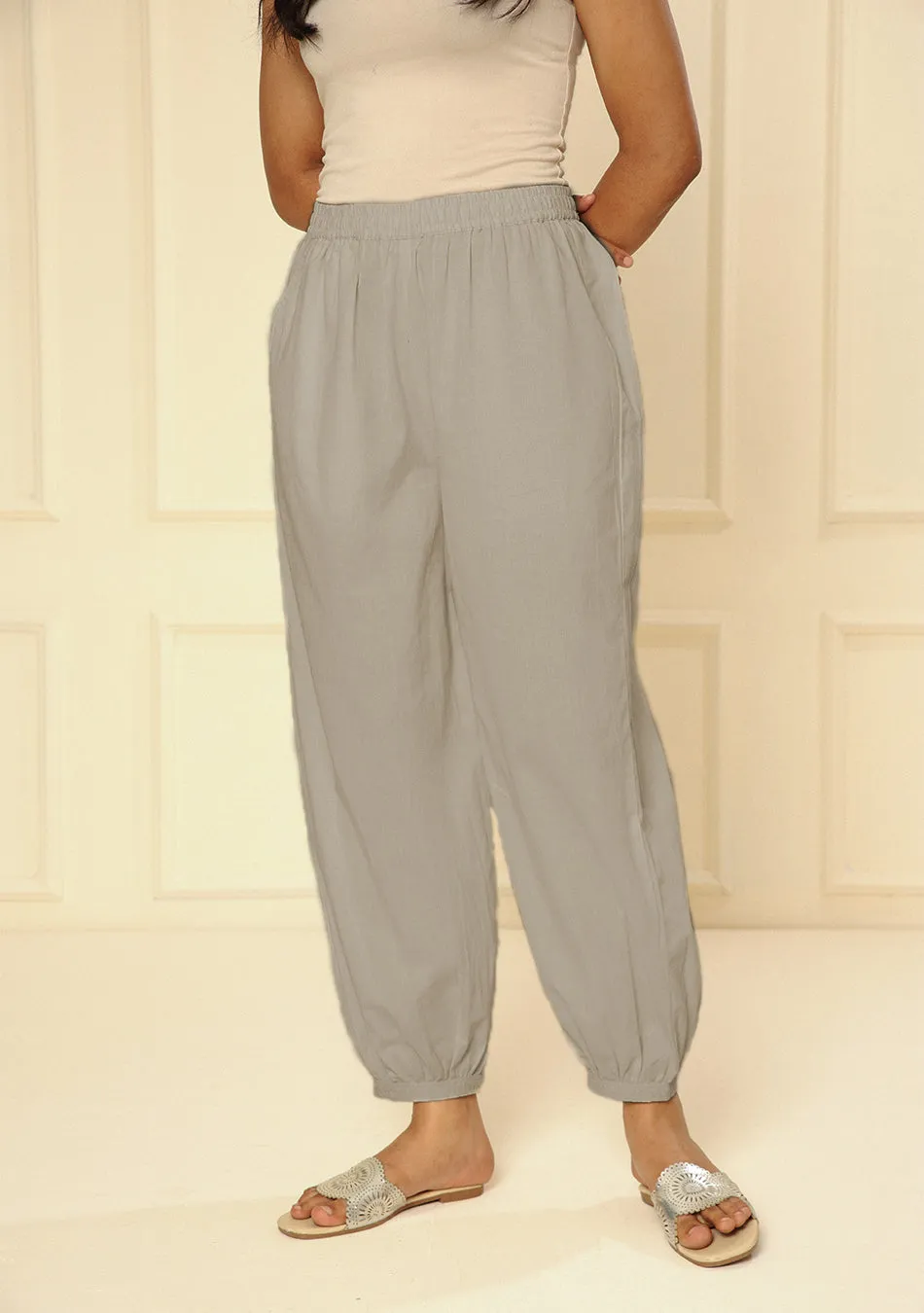 STONE EMBROIDERED LACE CUFF PANT