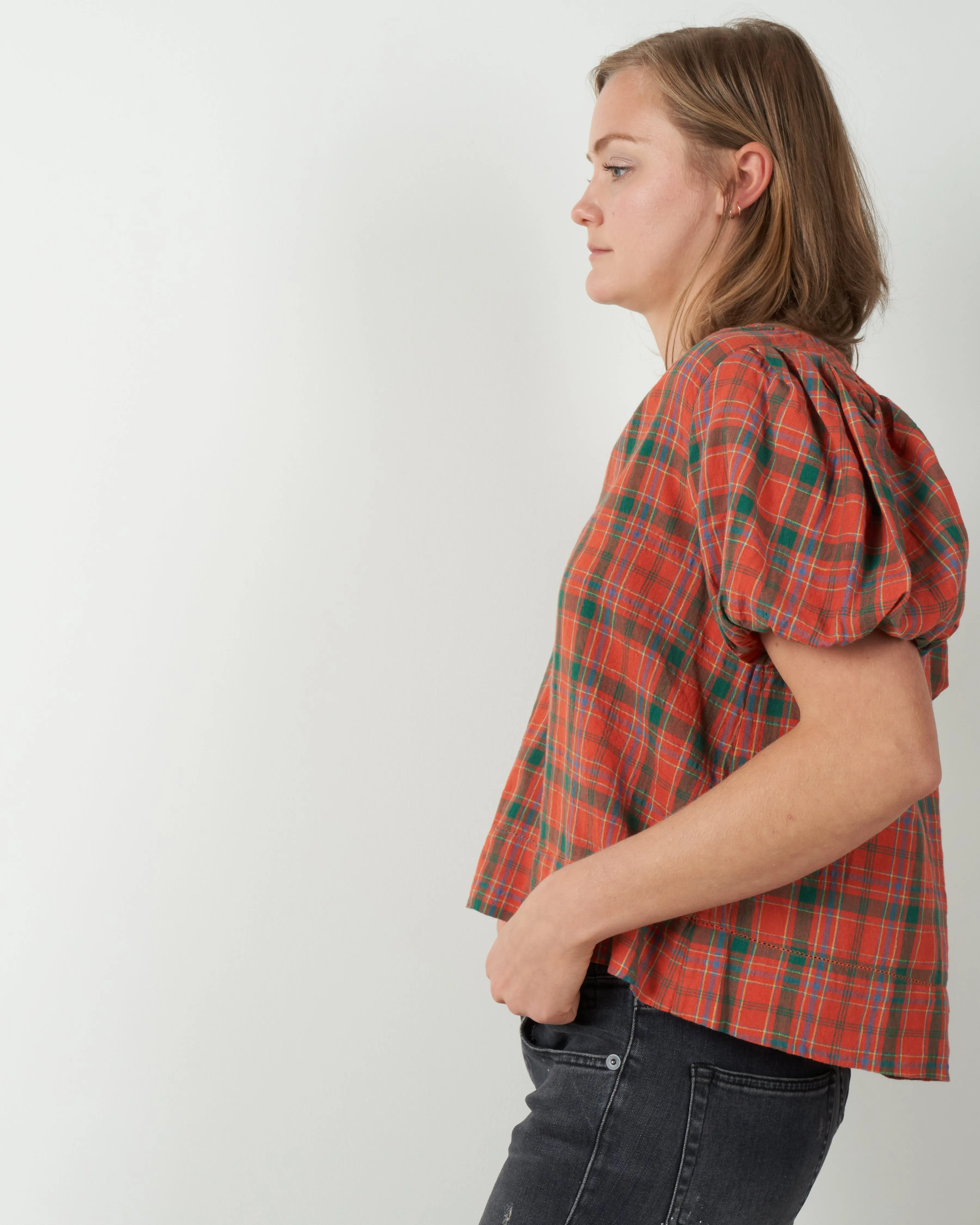 the bell top - holly plaid
